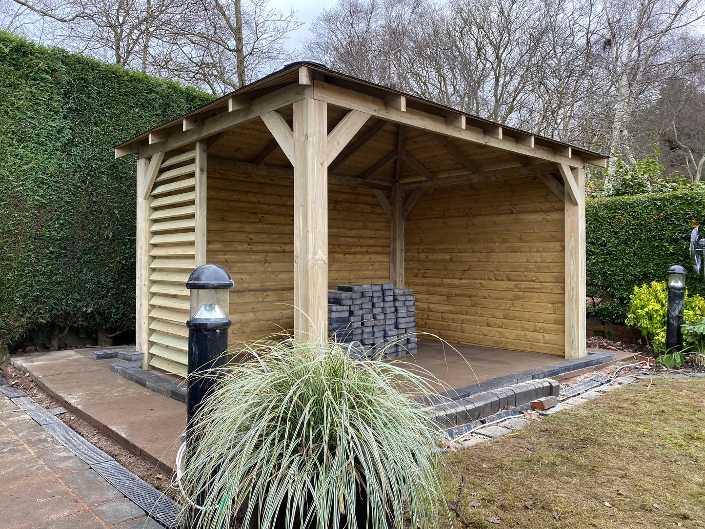 Heritage Garden Gazebo – 2 Enclosed Panels with Modern Feature Panel